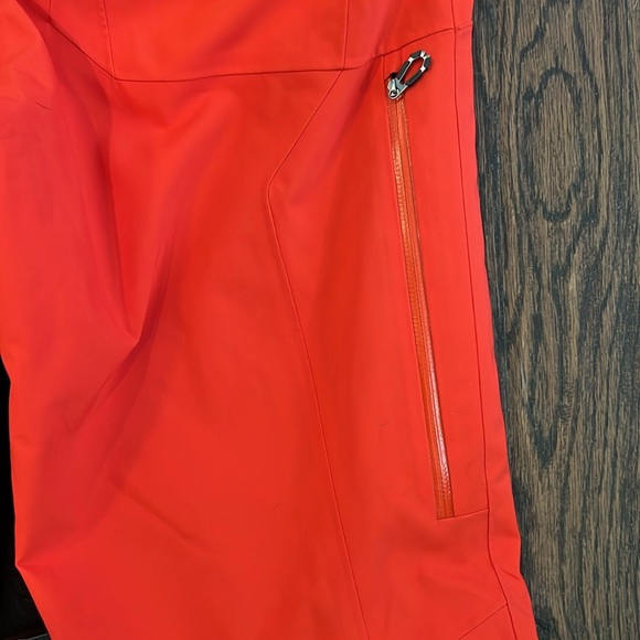 Men’s Spyder Boundary Ski Pants - Excellent Condition (M) - Picture 8 of 11